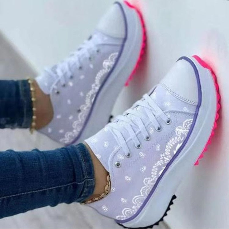 Cute Throwback Canvas Women Sneakers