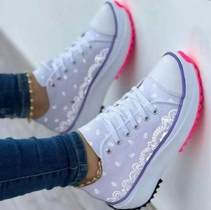 Cute Throwback Canvas Women Sneakers